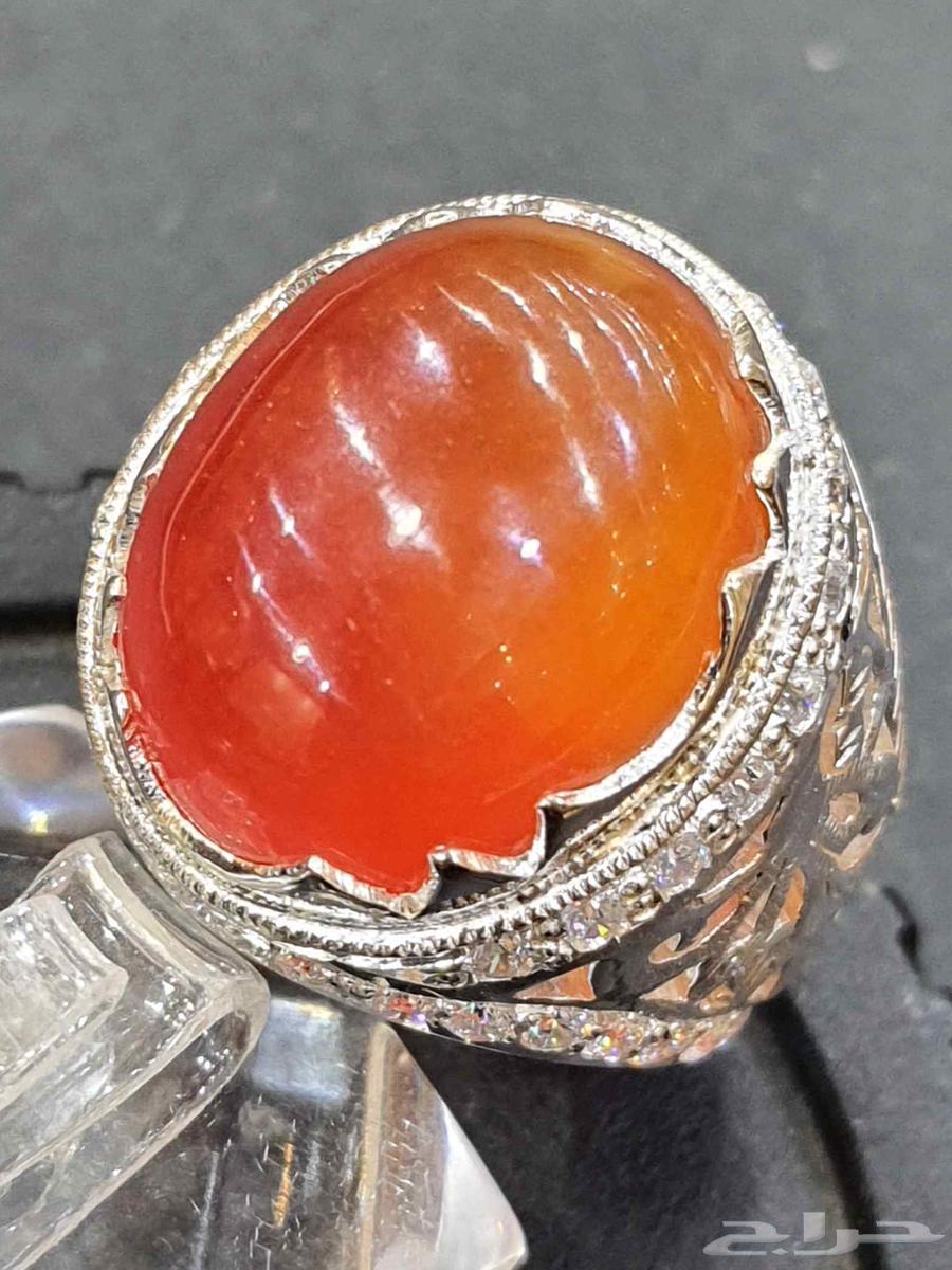 خاتم نوادر الجاد البورمي بشهادة64438713082113113