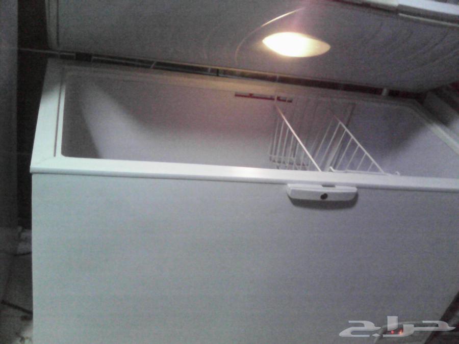 Used clean refrigerator for 800 SAR, contact by phone number64442076278019110