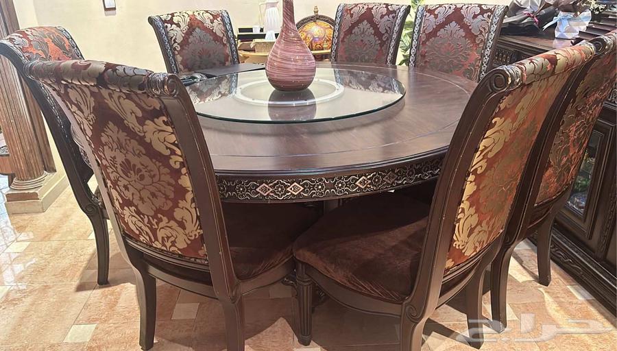 غرفة سفرة كبيرة للبيع مع بوفيه64434822815874113