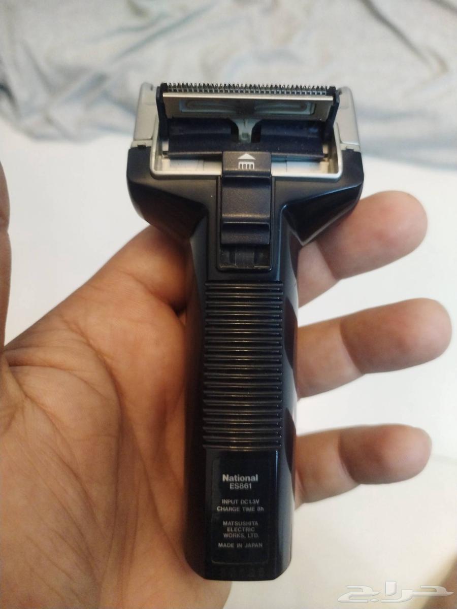 A 2-in-1 hair clipper and smoother from the sixties by National64440315622275110