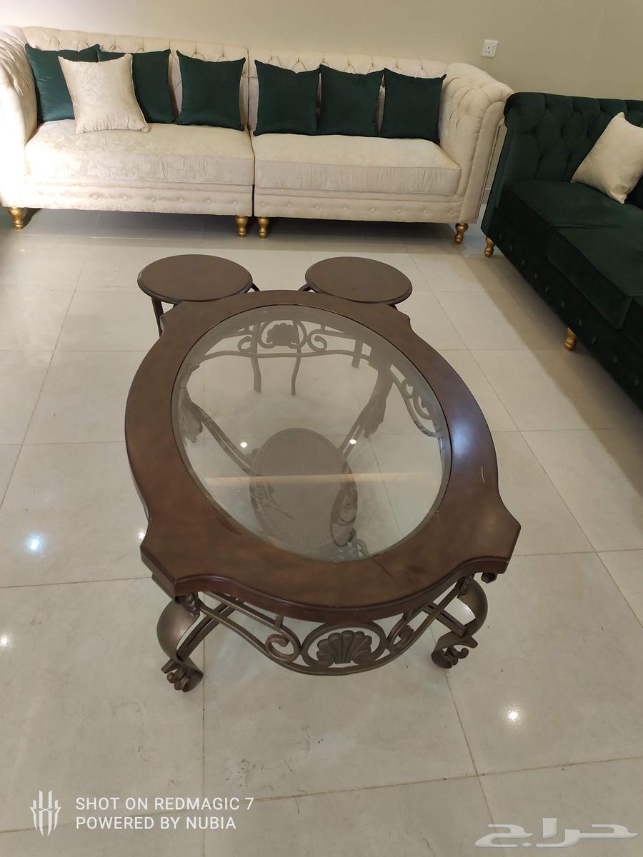 الكنب والطاوله مع بعض للبيع64438834149377112