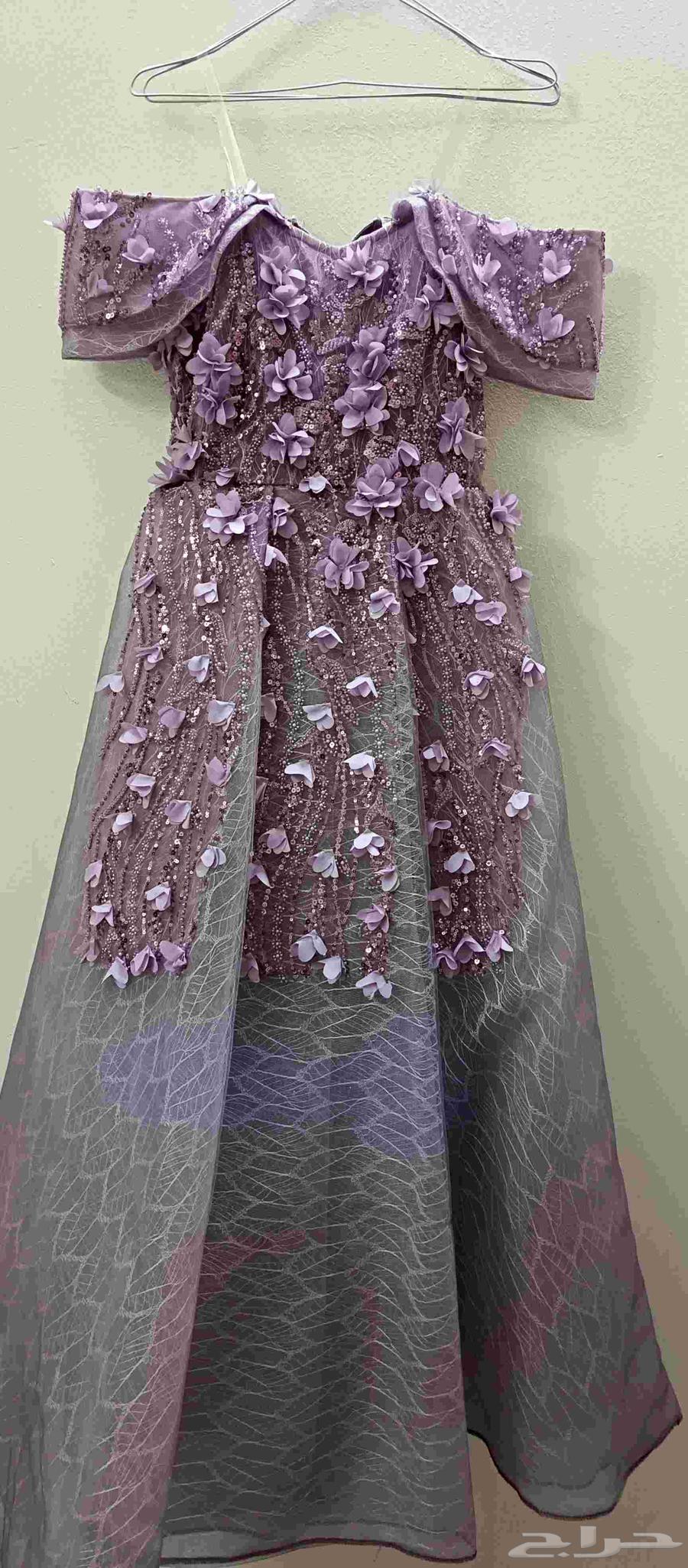 فساتين للسهرة شبه جديد استعمال مرة.. (200)ريال دون تفاوض64440505750018111