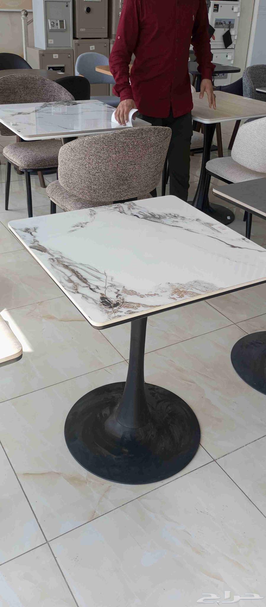 Cafe Chairs and Tables64435768392067113