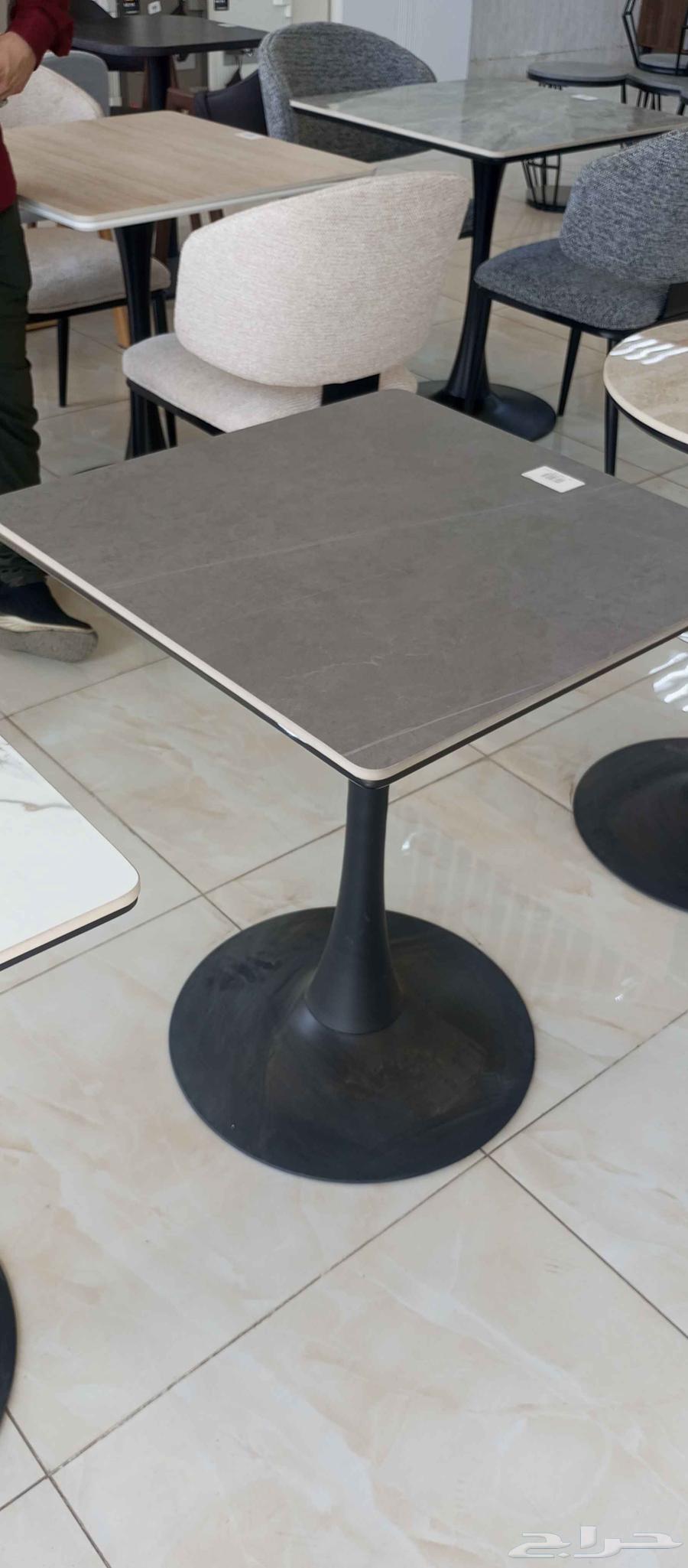 Cafe Chairs and Tables64435768392067112