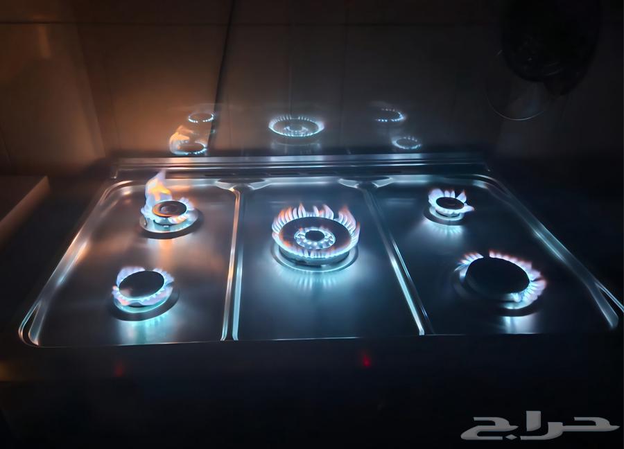 فرن غاز ايطالي ماركة HAAM 5 عيون حالة جيدة فرن كبير بشواية64437328670721111