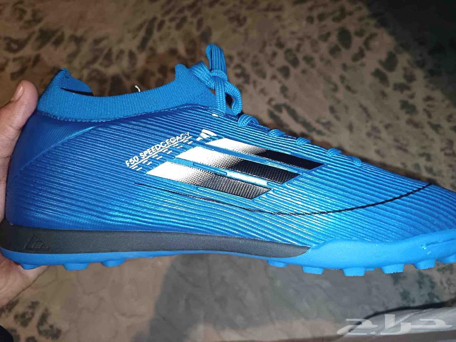 جزم كرة قدم أديداس أصلية (درجة أولى) شبه جديد السعر مناسب64437018514433110