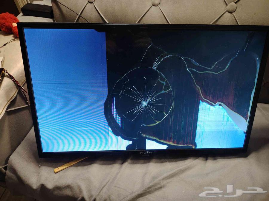 تلفزيون مكسوره شاشته للبيع64523936323585110