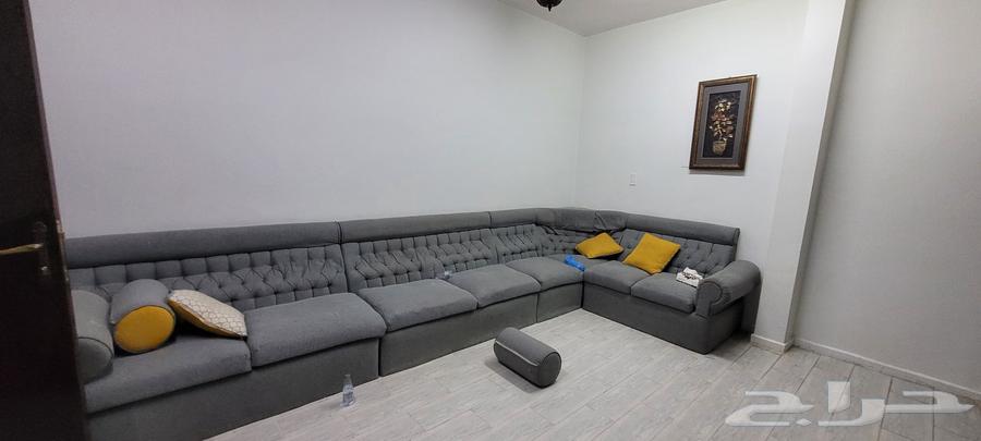 للبيع مكيفات وغرفة نوم وكنب مستعمل64437477088641110