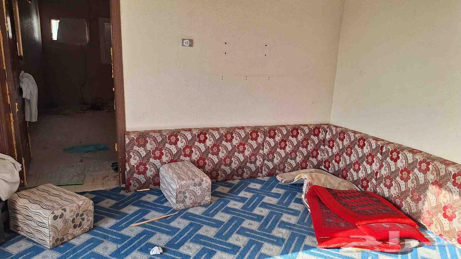 للبيع متاكي ظهريا مجلس 4 7 اللون احمر64435095456129114