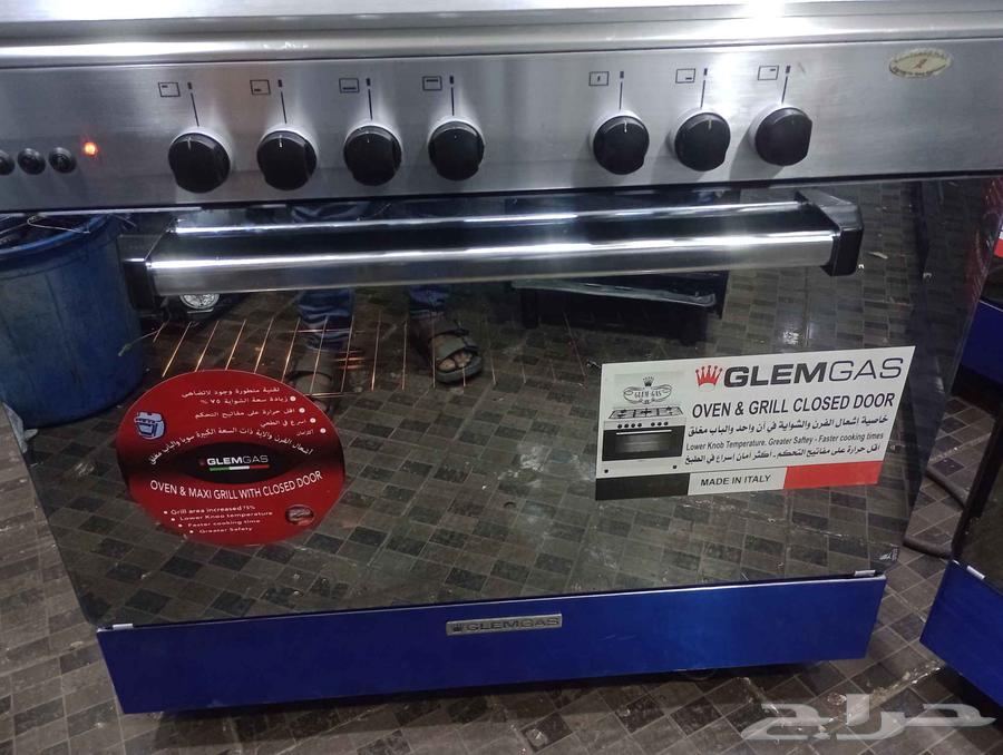 للبيع فرن ايطالي جليم غاز اصلي مقاس60 90 موجود في المحل جده64434224557058110