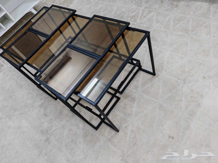 طاولة قهوه مع اربعه خدمه64441090080259110