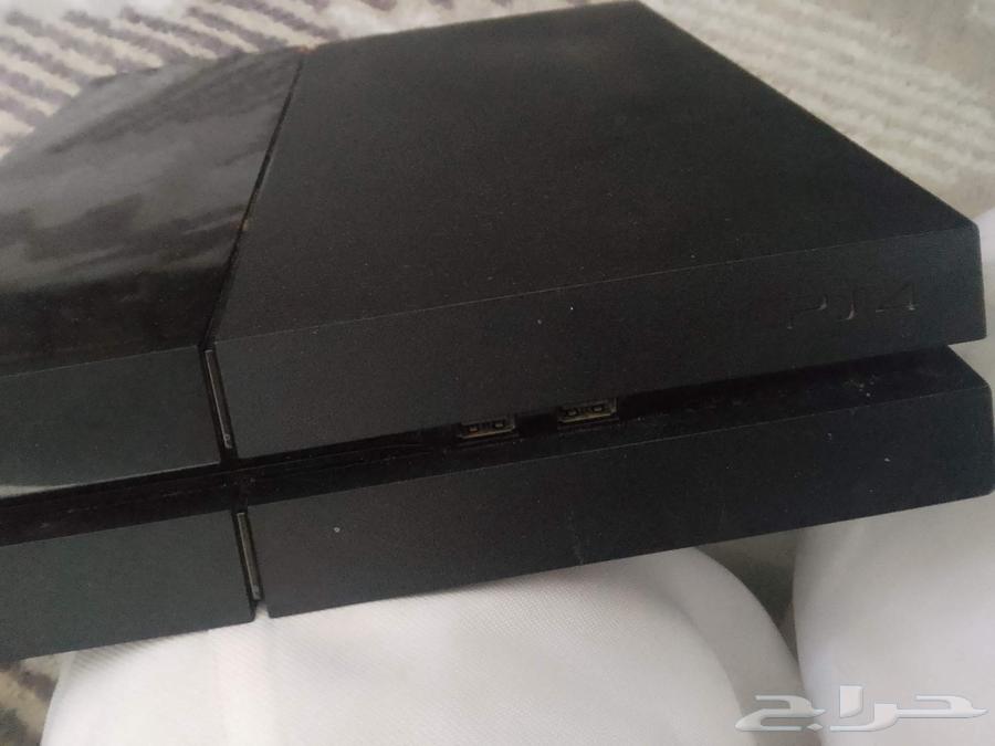 بلاستيشن 4 نظيف شرط مع 2 يد وحده اصلي والثانيه شبه اصلي64436896569089110