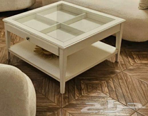 IKEA partitioned table64438766991233110