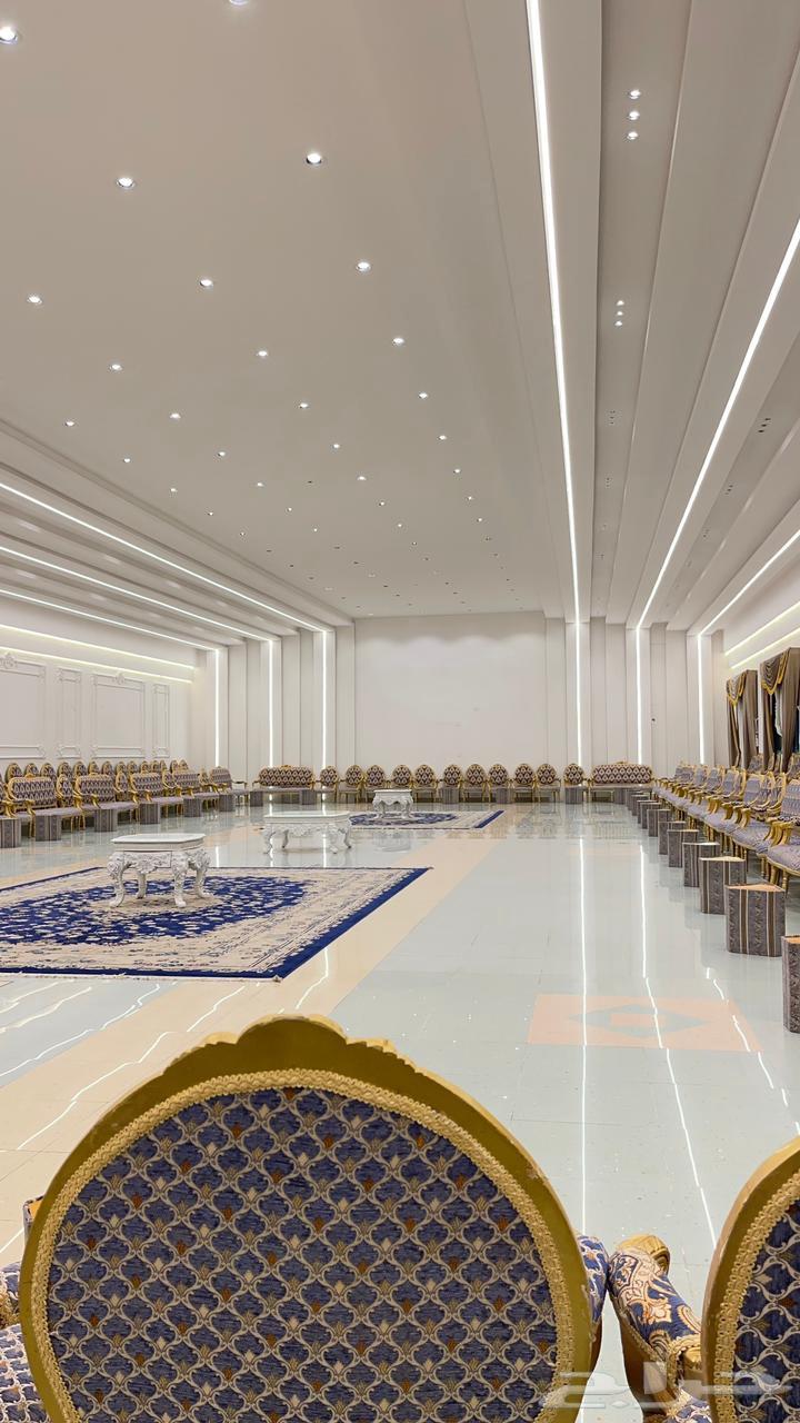 كنب ملكي شبه جديد 140 نفر64440191914241110