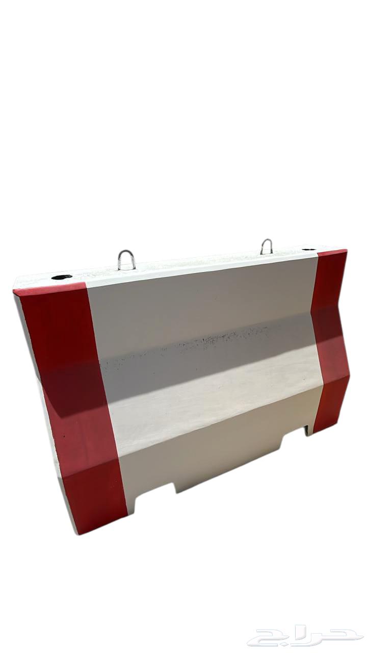 All types of concrete barriers, reasonable prices, 45 SAR per piece64435997681154110