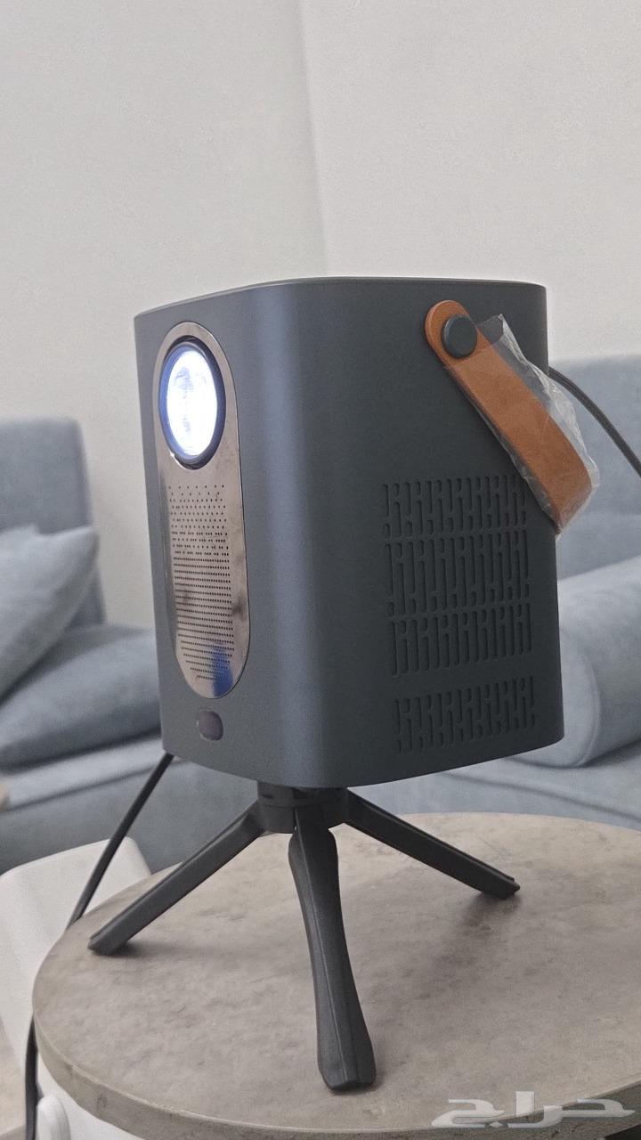 High-definition projector64442007153794111