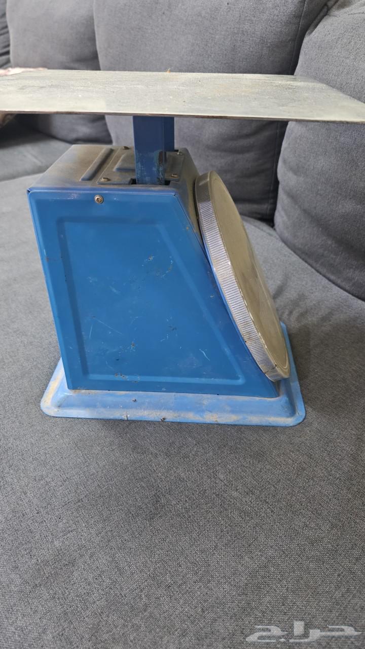 60 KG Scale64436937092866112