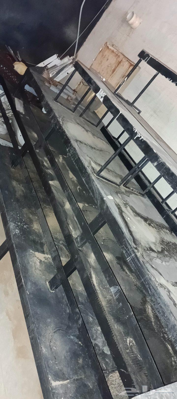 طاولات حديد قوي شبه جديد حق محل خضار عدد 9حبه ارتفاع 50سم64441090030337111