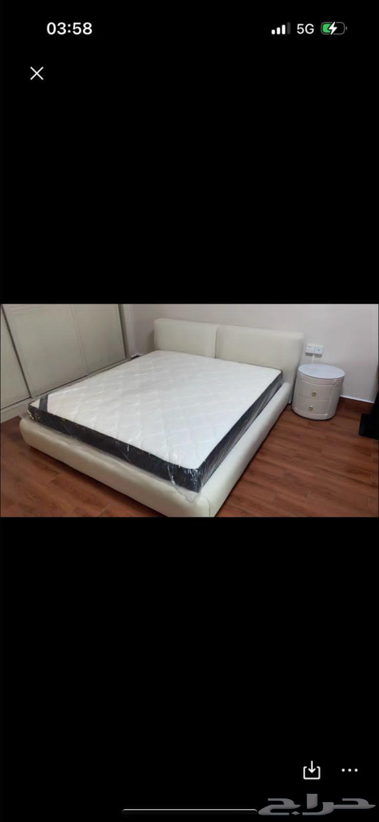 Double bed with two-year warranty64441062880641110