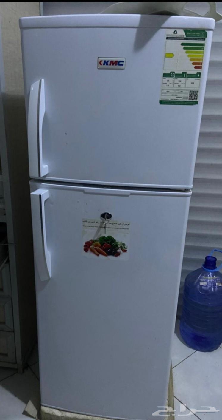 Semi-new 10 cubic feet refrigerator used for only 3 months64433793181313110