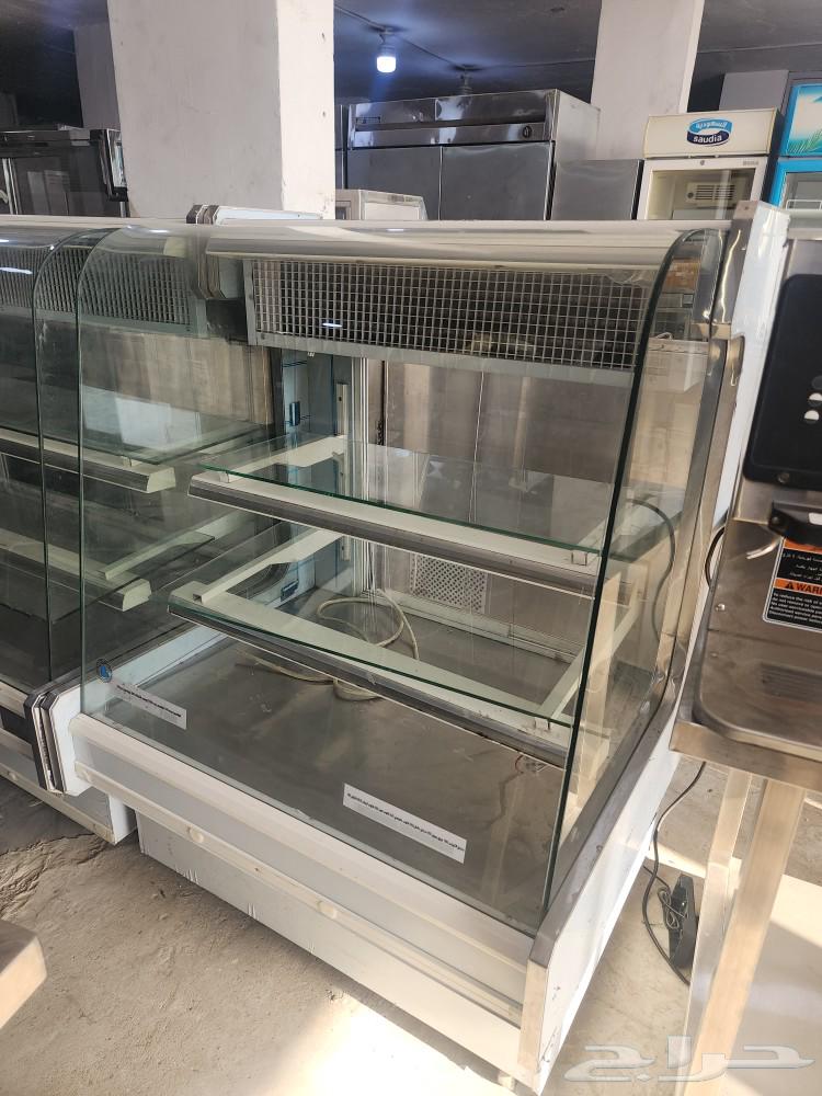 ثلاجه عرض زجاج مستخدمه شبه جديد64435849613697111