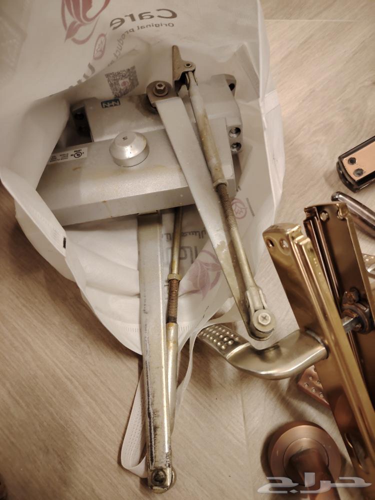 Clean chandelier, air filter device, and furniture64435040580609113