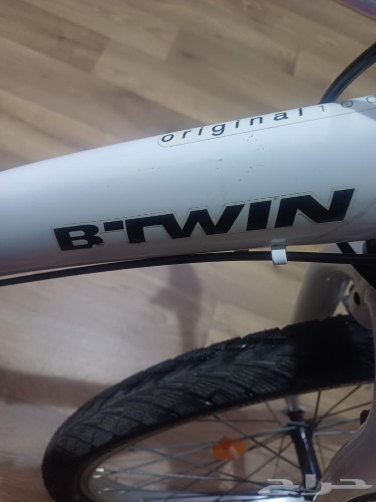 دراجة هوائية B TWIn مقاس 20  نظيفة جدا   كفرات جانبية64439064724225112