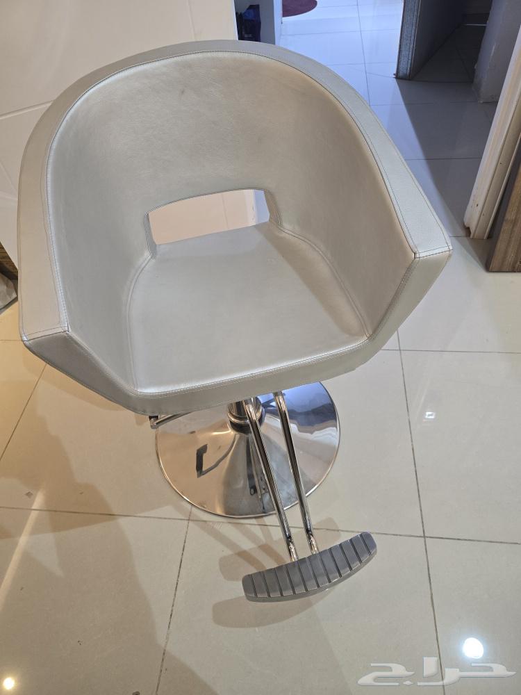 كراسي _كرسي مشغل او كوافير او ديكور نصيف جدا64440096718211110