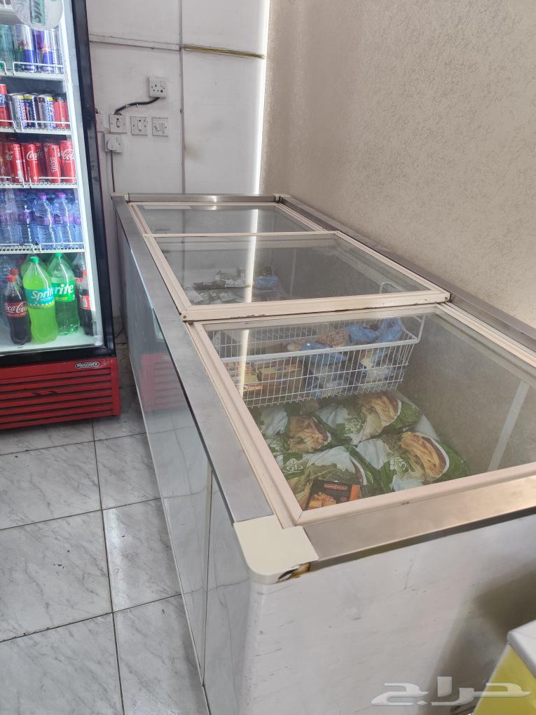 ثلاجه فريزر ارضي ثلاث باب مستعمل نظيف64434128128002110