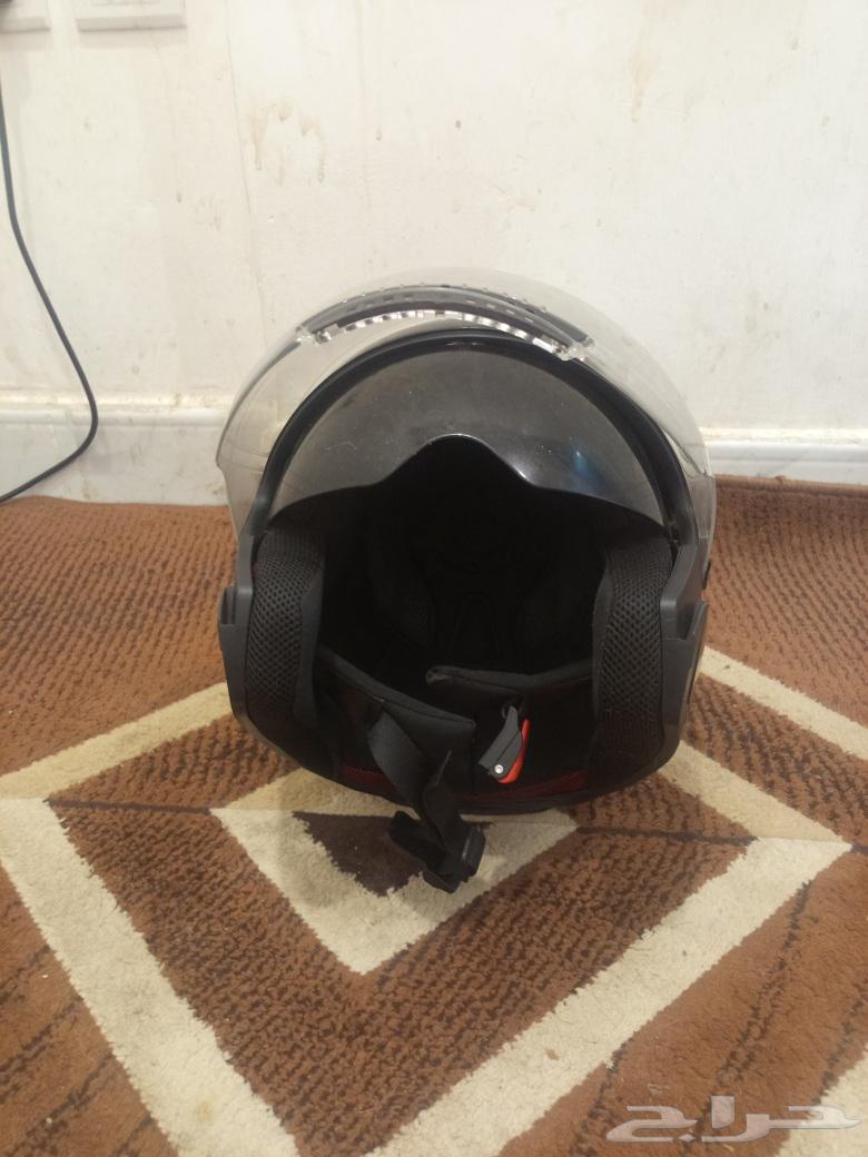 خوذة شبه جديدة64596944113282111