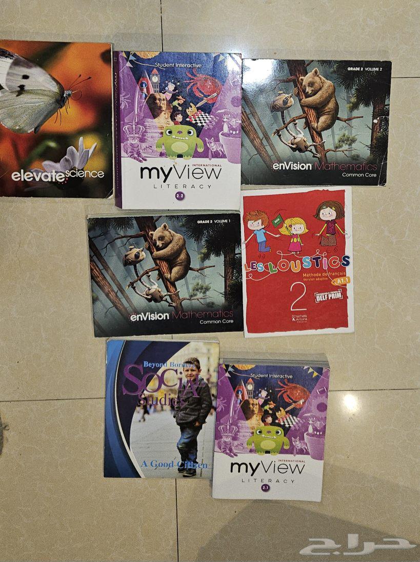 كتب مدارس إنترناشيونال grade 4 and 2 استعمال جيد64437598555011110