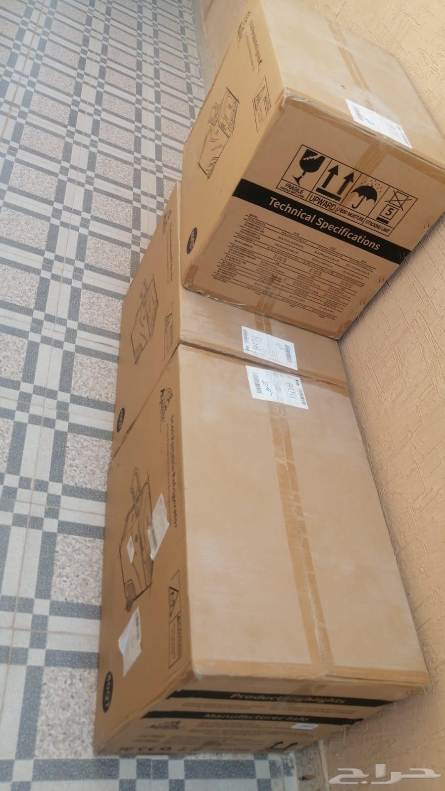 40-liter two-compartment refrigerator with one-year warranty64438672472579110