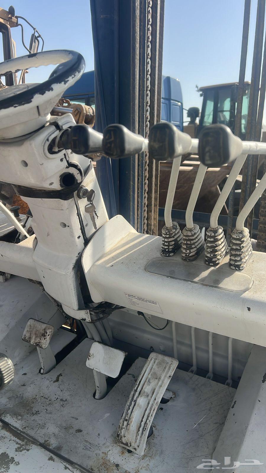 رافعة شوكية فوركلفت 2016 للبيع64595341665409113