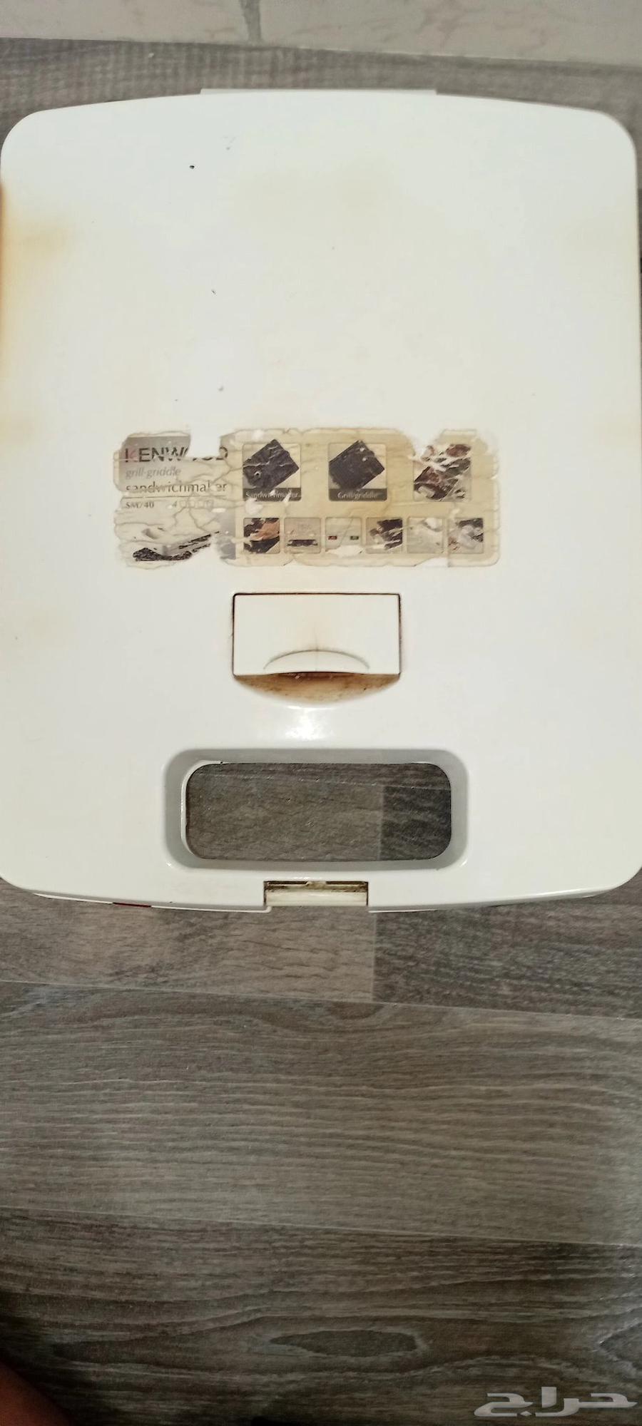 شواية شركة KENWOOD استعمال نضيف وكامل القطع معاد فيش الكهربا64440478834818110