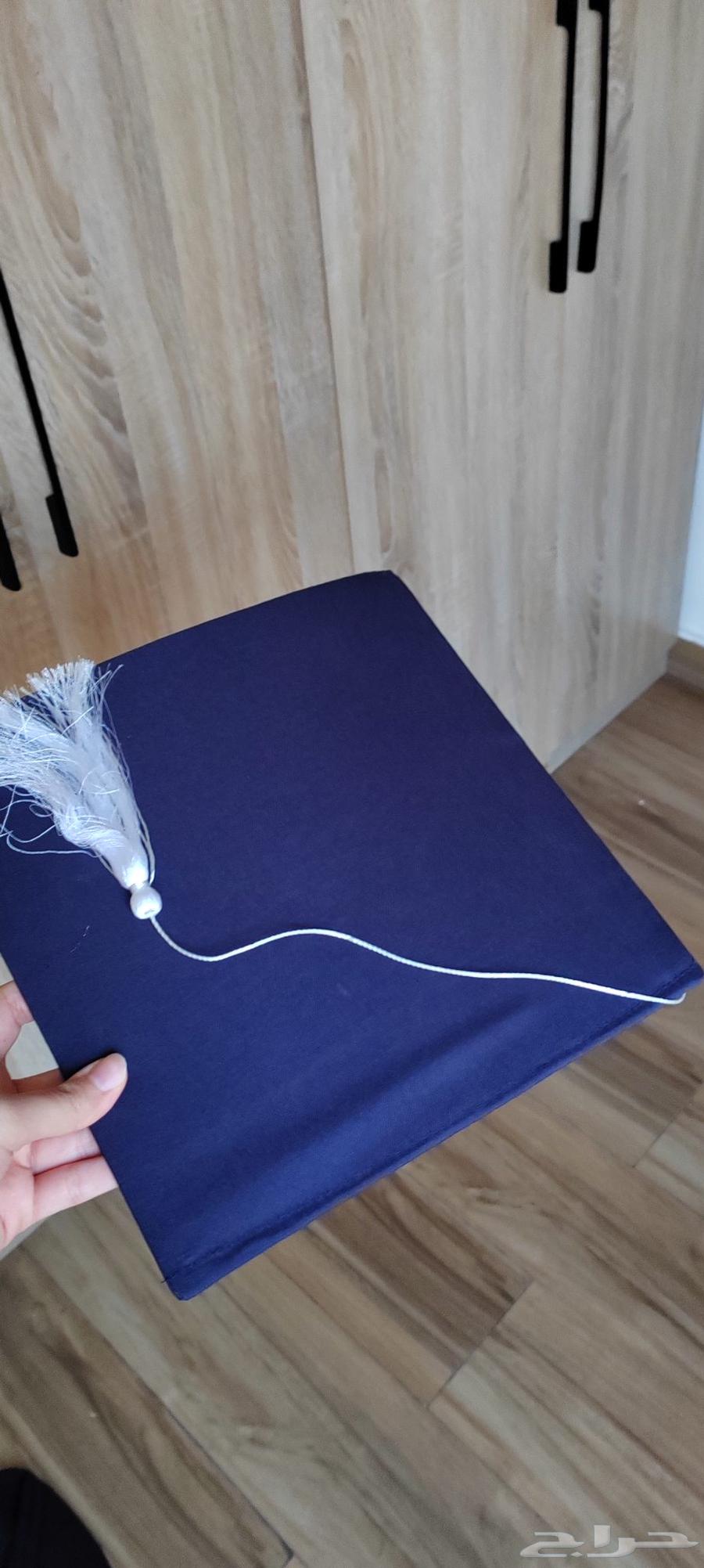 روب تخرج مقاس 56 مع القبعه64438699818243110