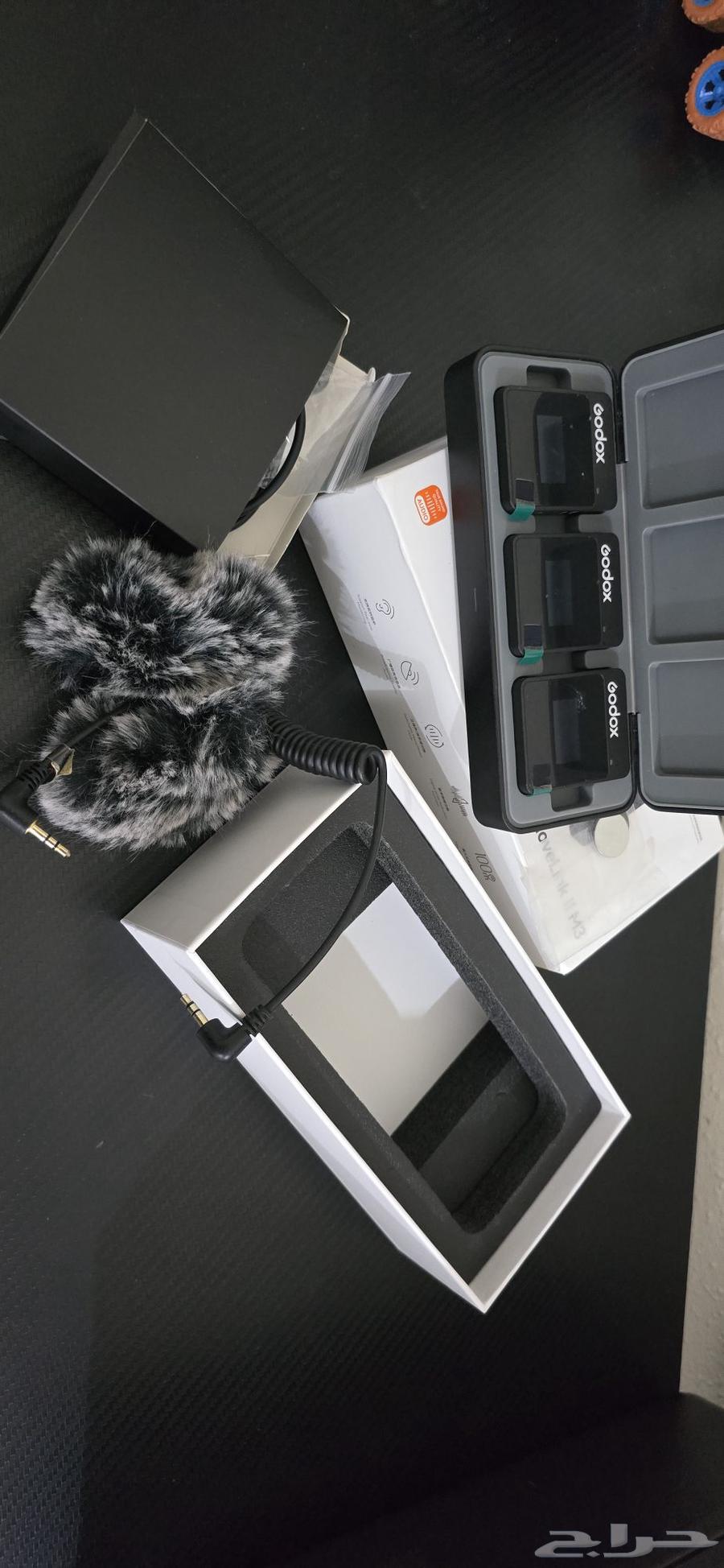 Godox Movelink II Mark 3 wireless Mic with charging case64439118391681111