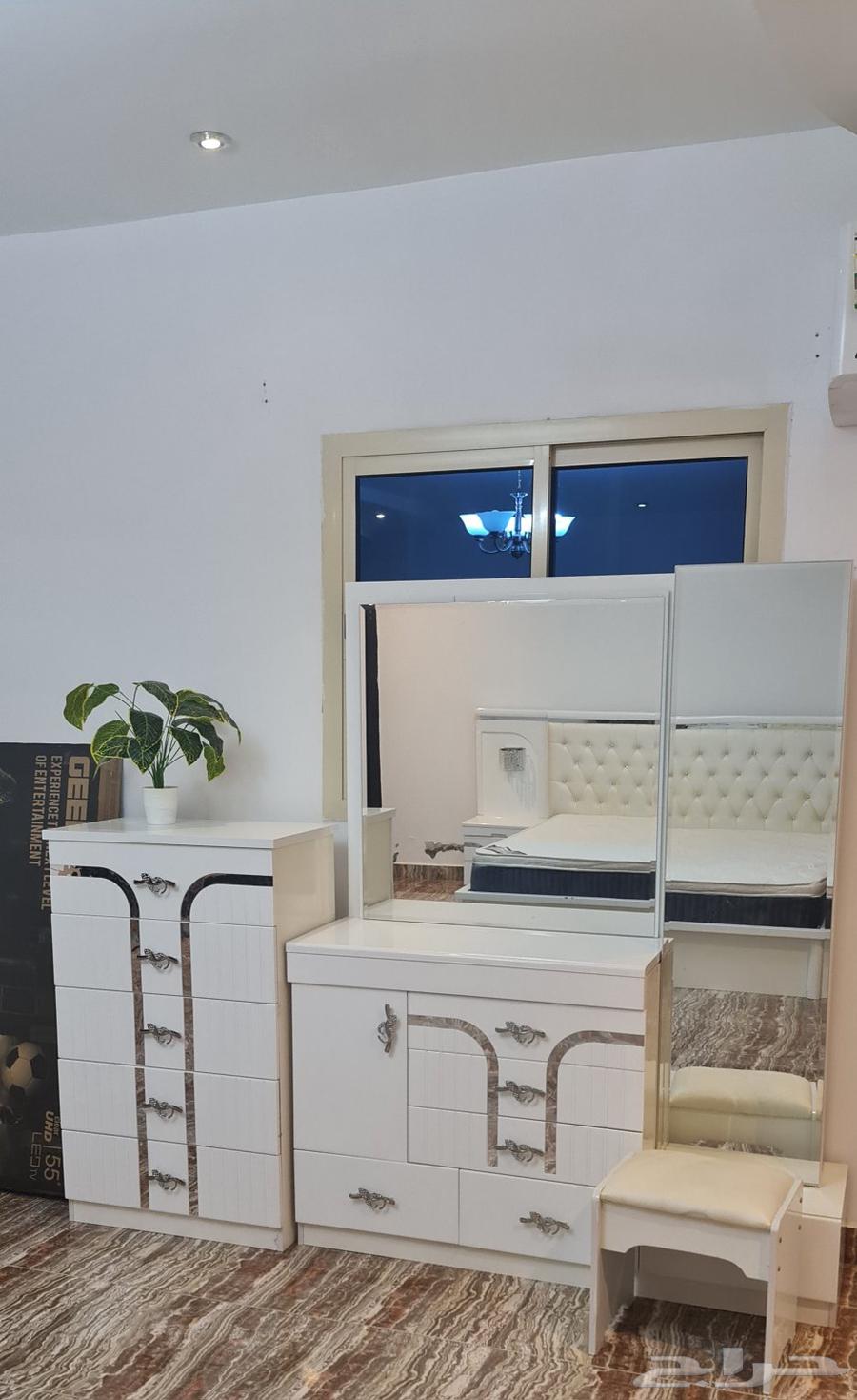 غرفة نوم للبيع المستعجل64438136615811111