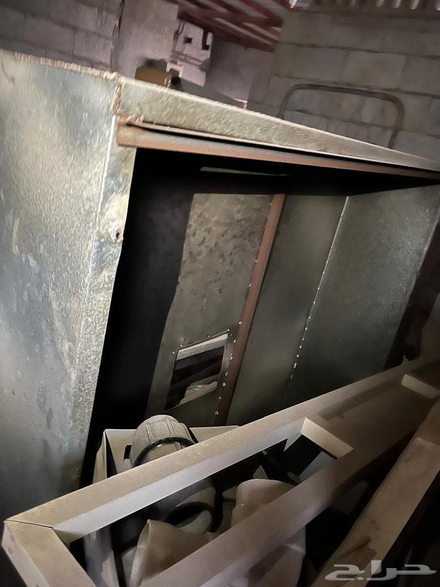 معدات مطعم للبيع64439417124483110