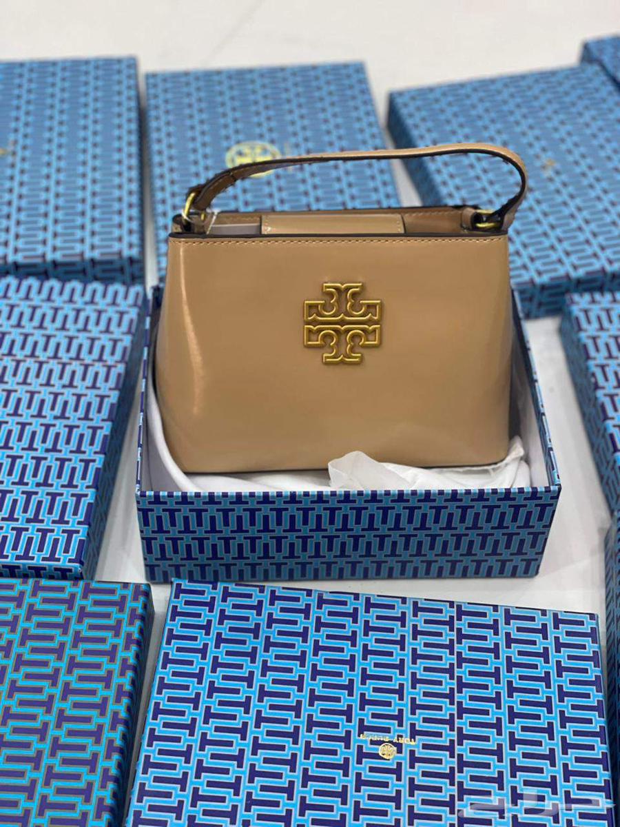 شنط تري بورش يوجد لدينا توصيل في الرياض وباقي المحافظات شحن64434292058115114