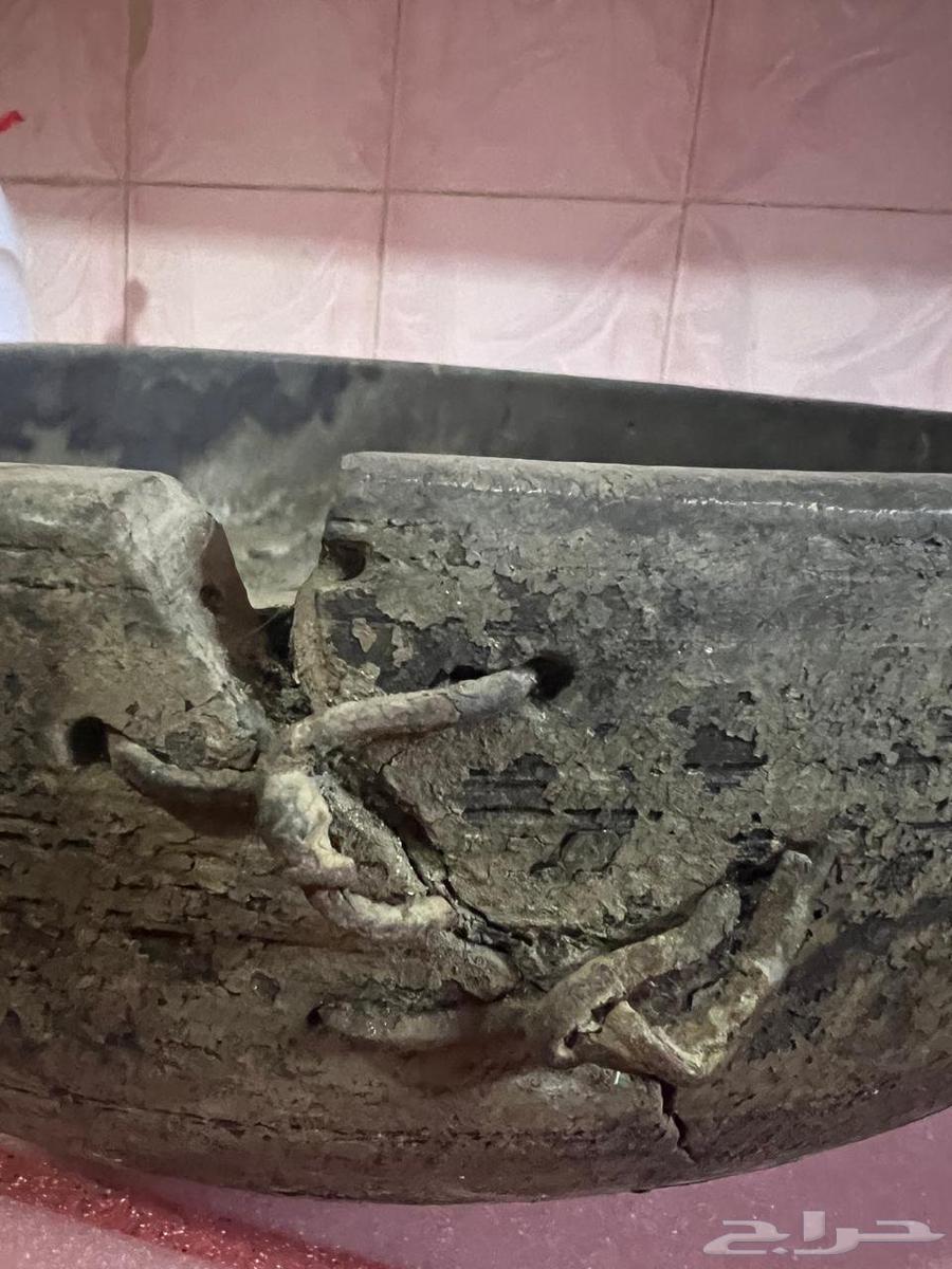 صحفه قديمه عمره اكثر من 200 سنه64434727779586112