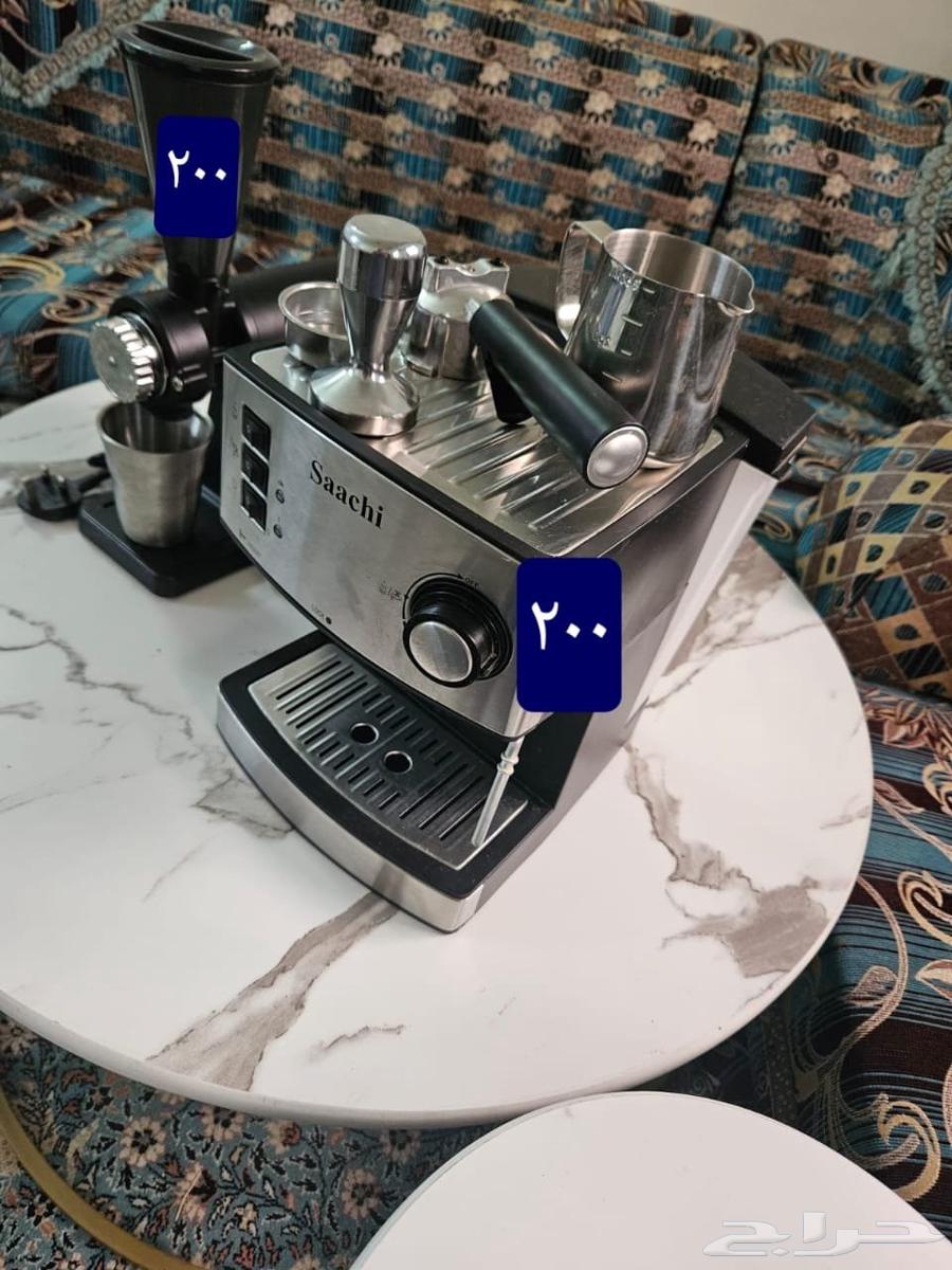 Coffee machine and grinder64441718616705110