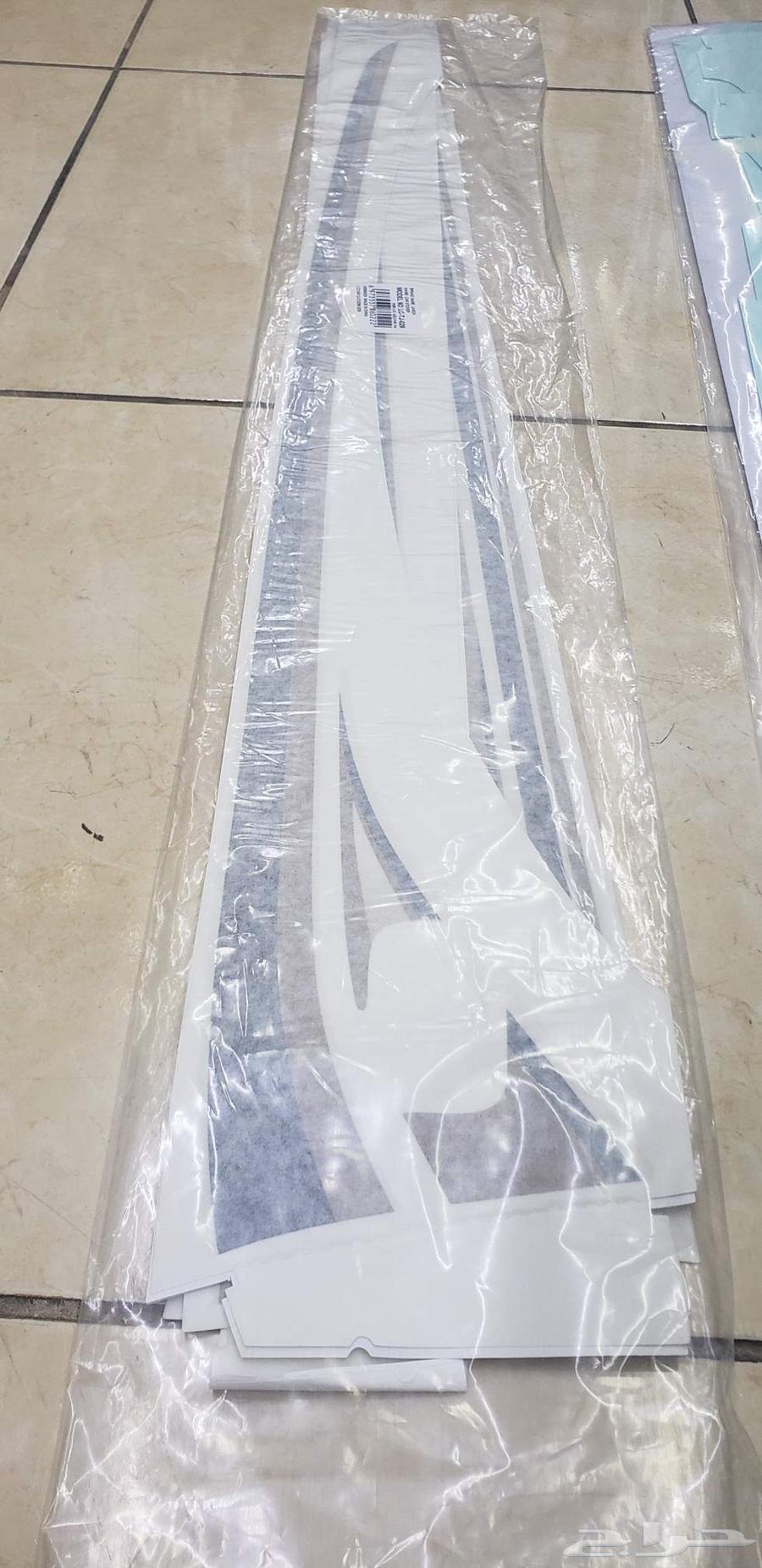 خطوط استيكرات لاند كروزر 2004 خليجي64596240825218114