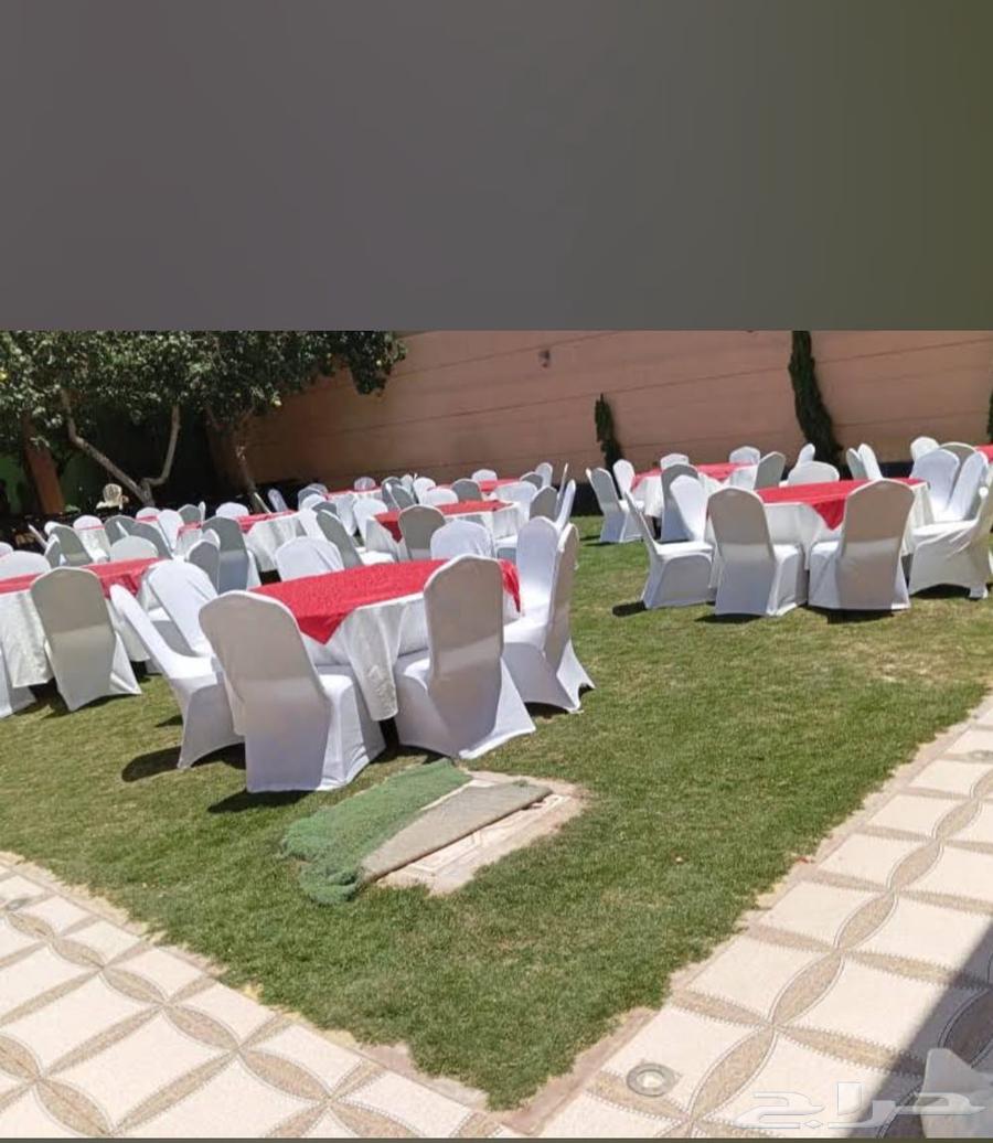 Renting tables and chairs for traditional seating areas64449100682242113