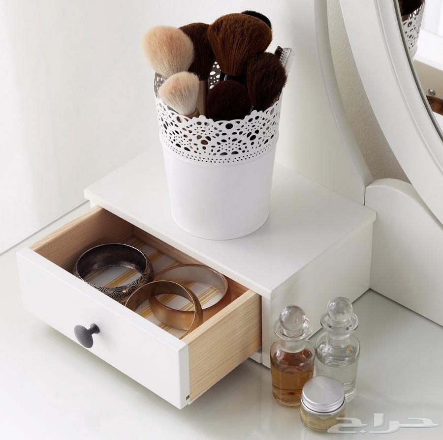 IKEA dressing table size 100x50cm64447042551554113