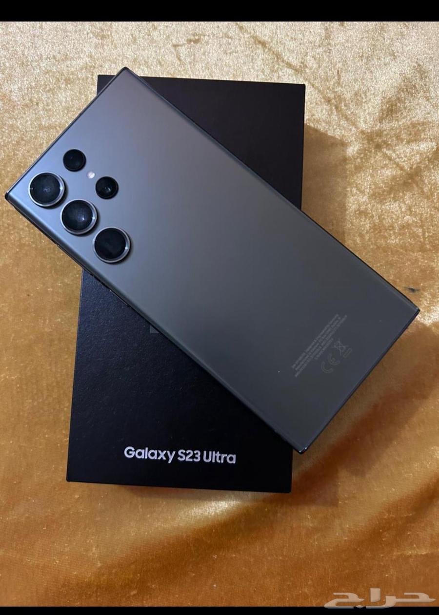 Samsung Ultra 23 phone, olive color, very clean, for sale..64445757302145110