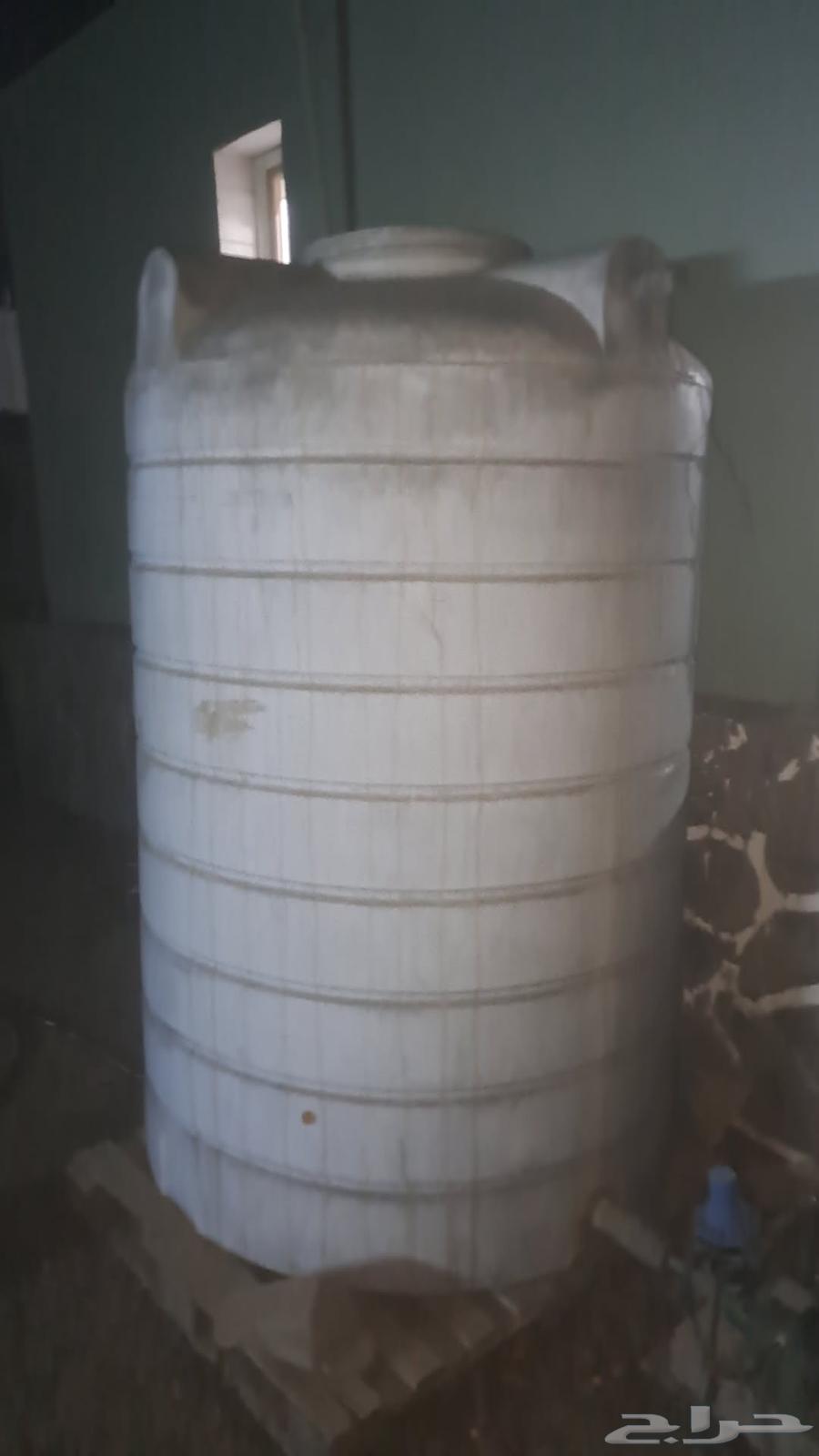 اثنين خزان للبيع64447109253251114