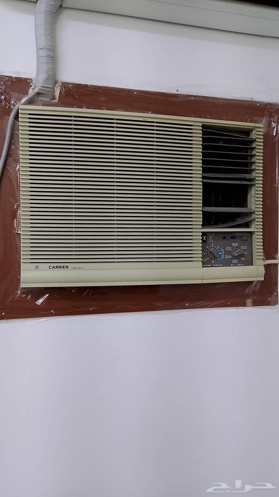 للبيع 4 مكيفات اثنين LG باللون الأبيض64448235480449112