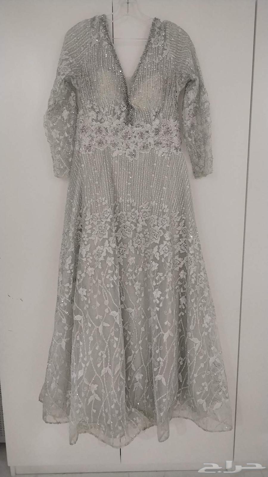 فستان للبيع استعمال مره واحده بس64448182551042111