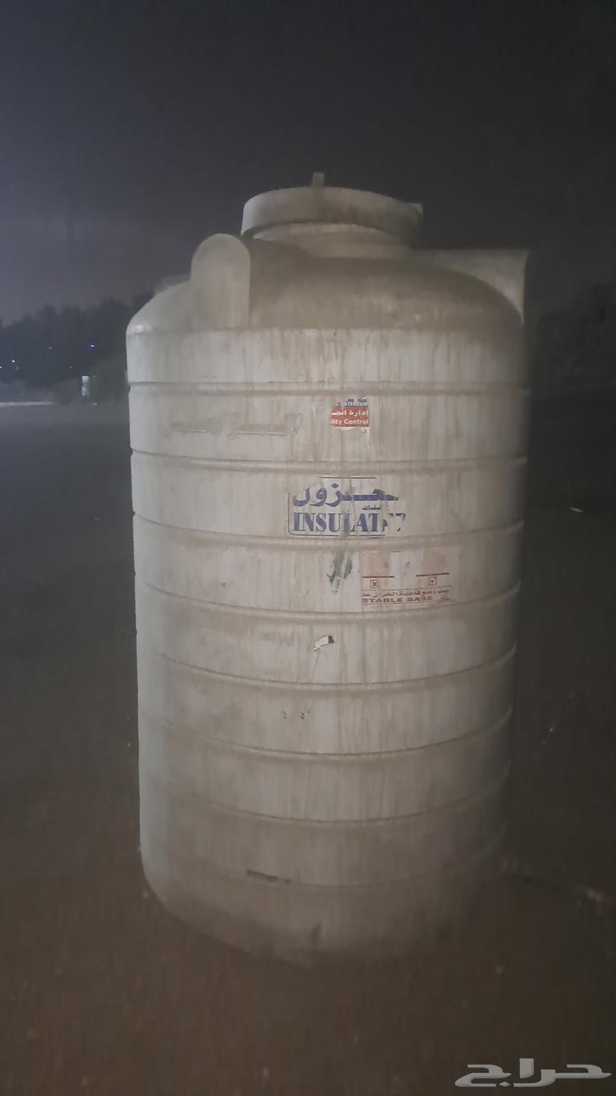 اثنين خزان للبيع64447109253251110