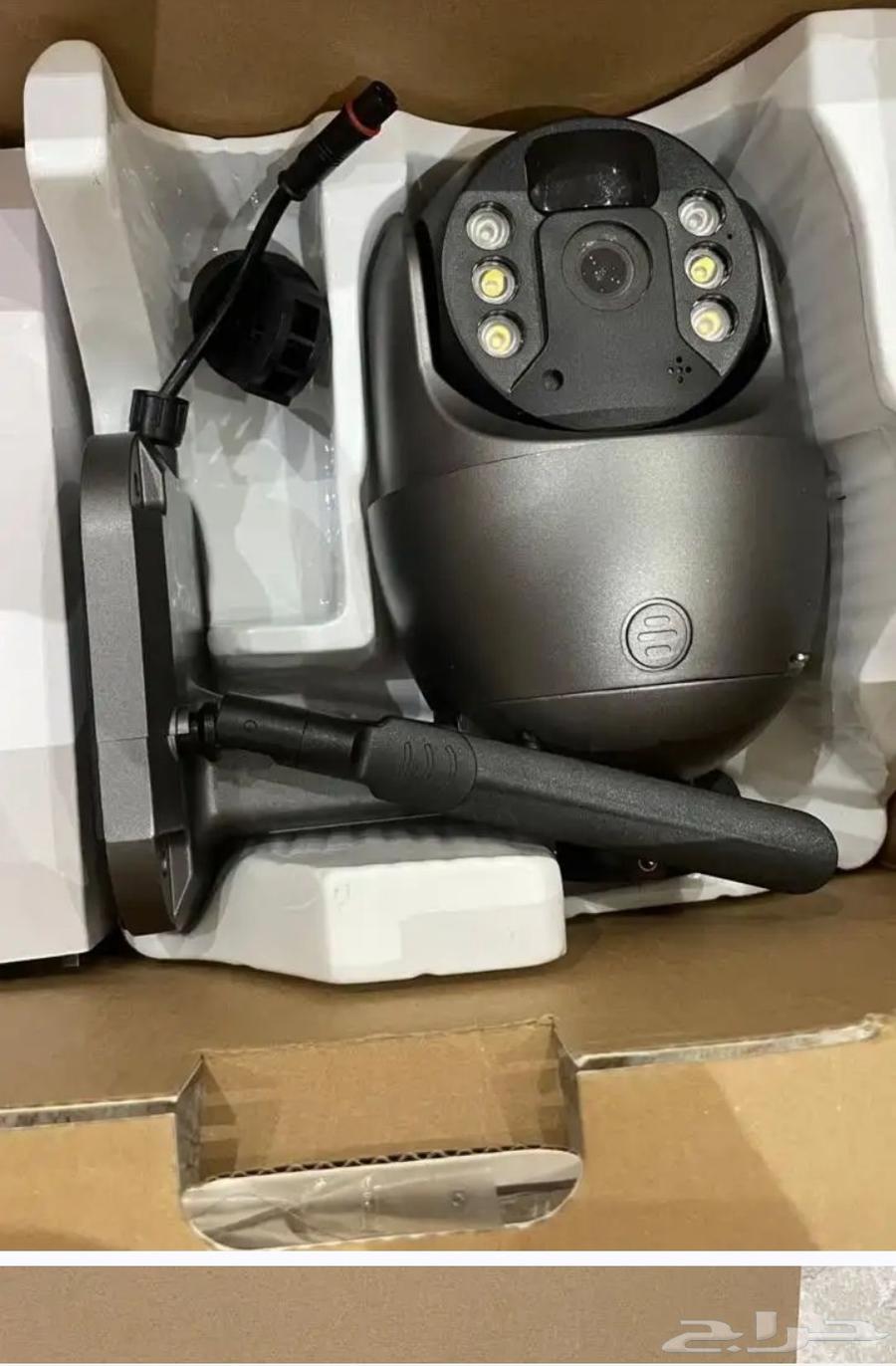 Solar-powered camera64445133495811111